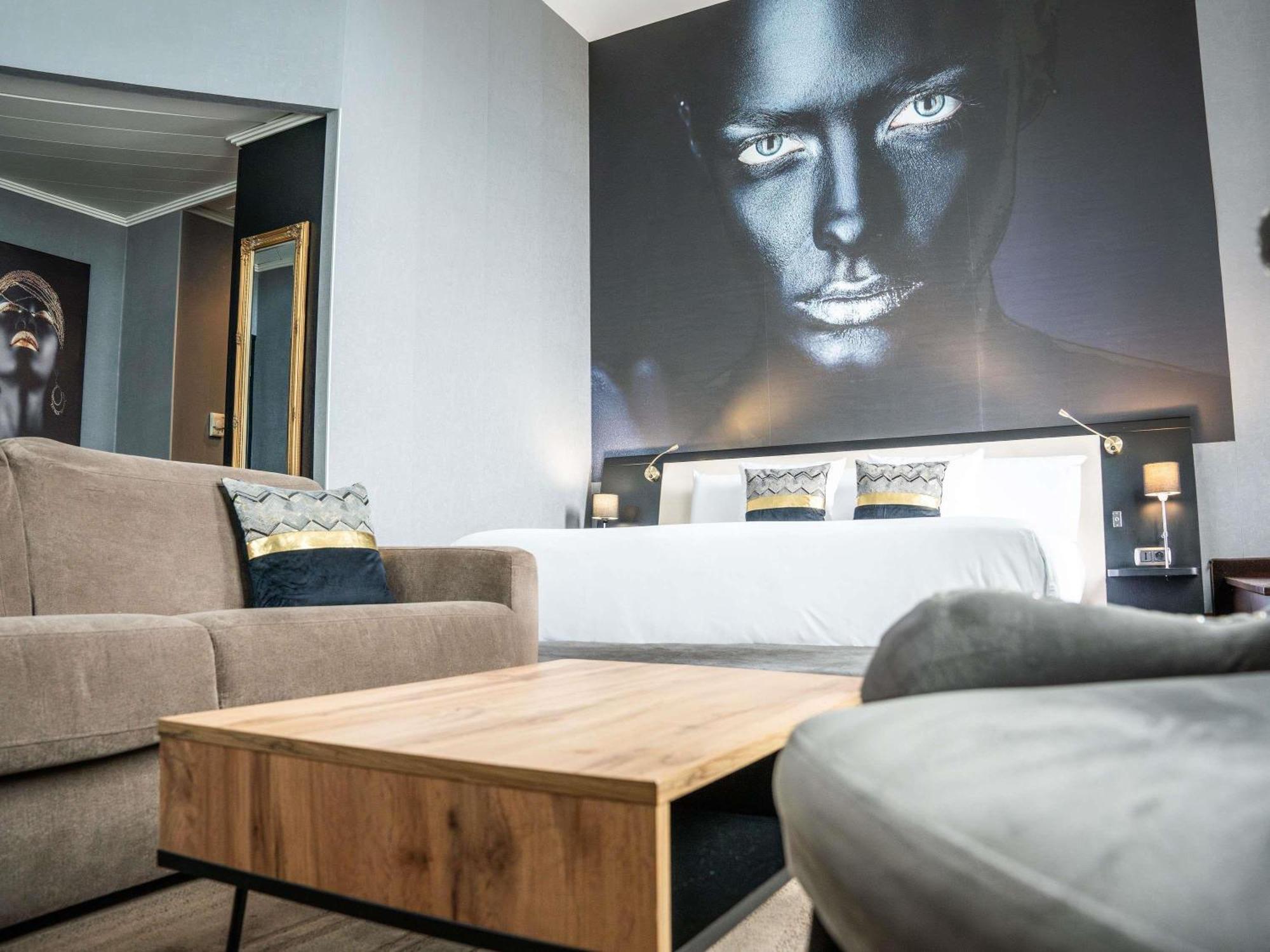 Superior King Suite
